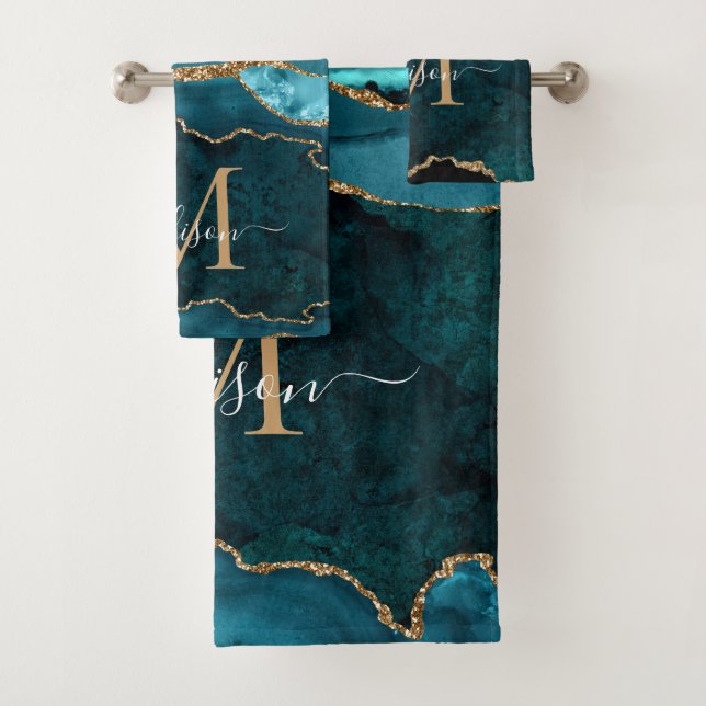 Conjunto De Toalhas Script Dourado Monograma Verde de Geode Moderno (Insitu)