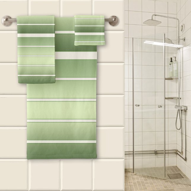 Conjunto De Toalhas Verde elegante riscado (A beautiful striped bathroom towel set in different shades of green with ivory)