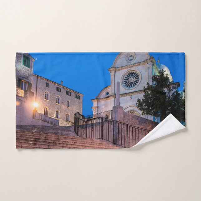 Conjunto De Toalhas Visão noturna das escadas e da igreja em Split, Cr (Toalha de mão)