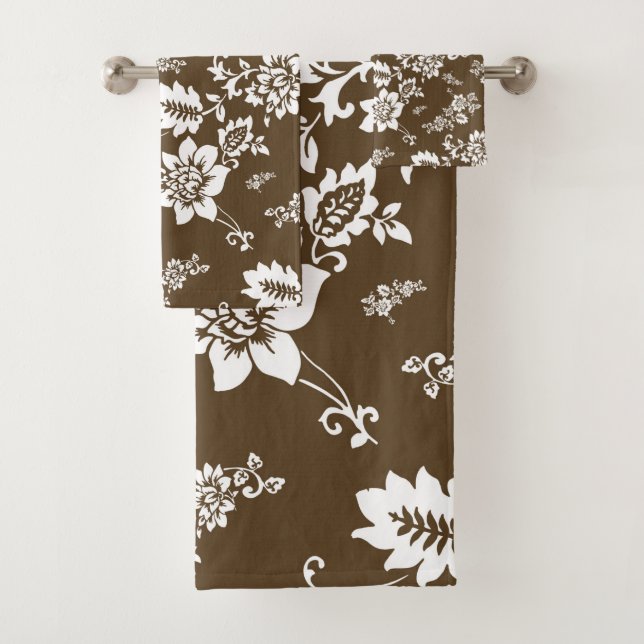 Conjunto De Toalhas White Floral no Fundo Choco Brown (Insitu)