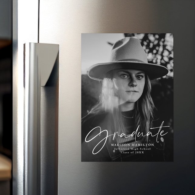 Convite Anúncio de Graduação de Fotos com Script Na moda (Criador carregado)