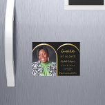Convite Arco de fotos preto dourado Aniversário Salvar car<br><div class="desc">Uma foto magnética Salve o cartão de data para um aniversário de 40 anos (ou qualquer idade). Na frente: adicione sua própria foto de tamanho vertical. Fotografia do arco dourado. Um fundo preto, texto de ouro. Modelos para um nome e data. O nome e o texto: Salvar a Data são...</div>