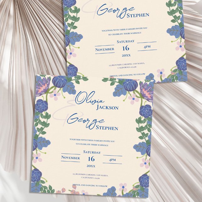 Convite bonito para Casamento Floral Azul e Roxo (Monogram Blue & Purple Floral Wedding Invitation)