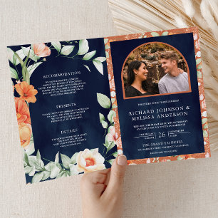 Convite Casamento Código QR Azul Naval Floral Terroso Arco