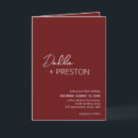 Convite Casamento Moderno do Código QR da Borgonha Mínima<br><div class="desc">Um convite de casamento dobrado por burgundy moderno, com um design simples e mínimo com o nome da noiva em um roteiro elegante e o nome do noivo em um serifa contemporâneo de sans. Abaixo, no canto inferior direito, estão os detalhes do evento em um layout minimalista. O dentro tem...</div>