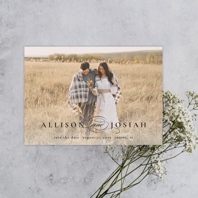 Convite Clássico Tipografia Elegante Nomes Foto Casamento  (Criador carregado)