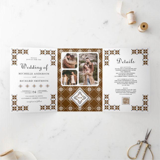 Convite Com Dobra Tripla Brown Black Ukrainian Embroidery QR Code Wedding (Dentro)