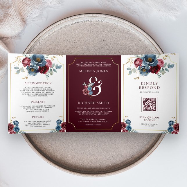 Convite Com Dobra Tripla Burgundy Navy Floral Ampersand QR Code Wedding (Criador carregado)