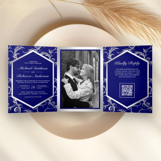 Convite Com Dobra Tripla Casamento Código QR com Redemoinho Florido Azul Re (Criador carregado)