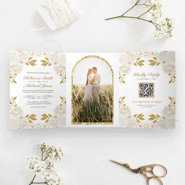 Convite Com Dobra Tripla Casamento Código QR Floral Marfim Rústico Brilho D (Criador carregado)
