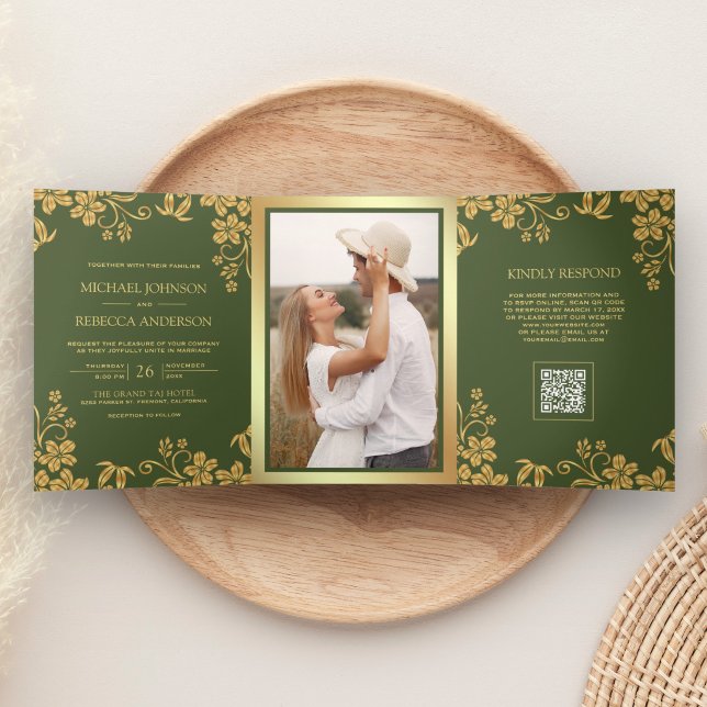 Convite Com Dobra Tripla Casamento Código QR Folhas Florais Verde Oliva Dou (Criador carregado)