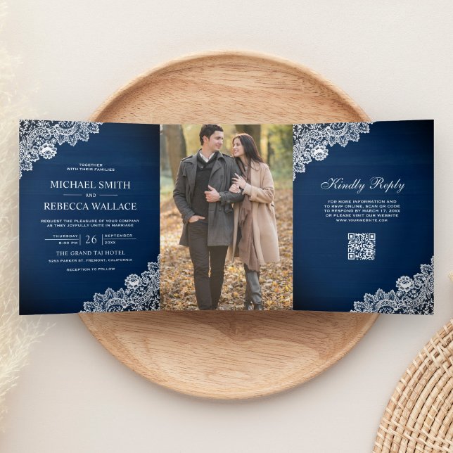Convite Com Dobra Tripla Casamento Código QR Foto com Renda de Madeira Azul (Criador carregado)
