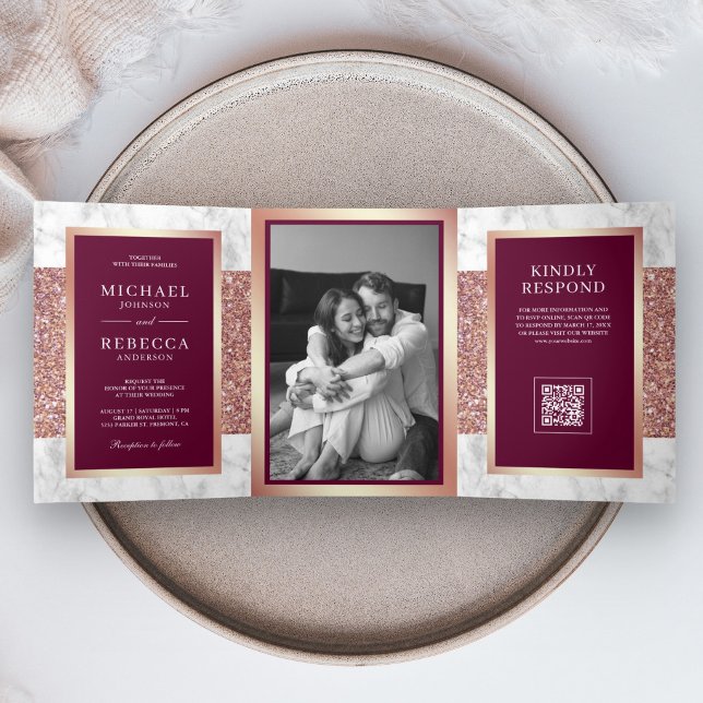 Convite Com Dobra Tripla Casamento Código QR Rosa Dourado Mármore Branco (Criador carregado)