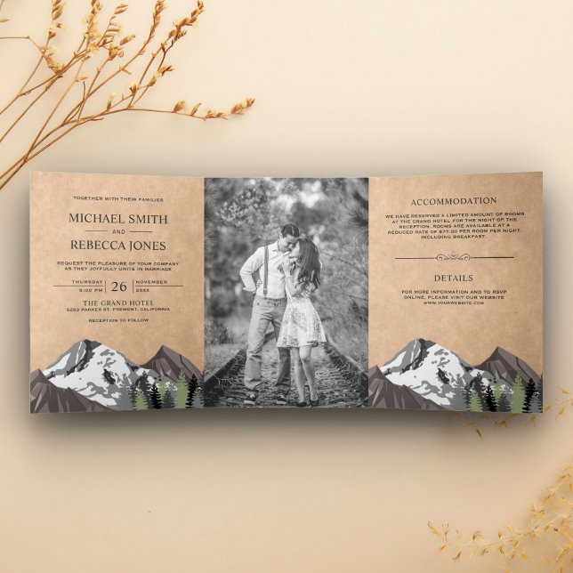 Convite Com Dobra Tripla Casamento com Foto da Floresta Montanhosa Rústica  (Criador carregado)