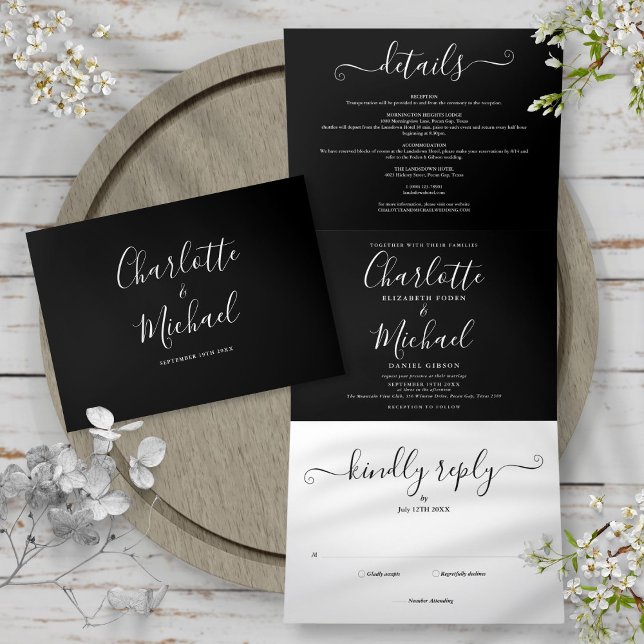 Convite Com Dobra Tripla Casamento com Foto em Preto e Branco com Letra Ele (Black And White Elegant Script Photo Wedding Tri-Fold Invitation)