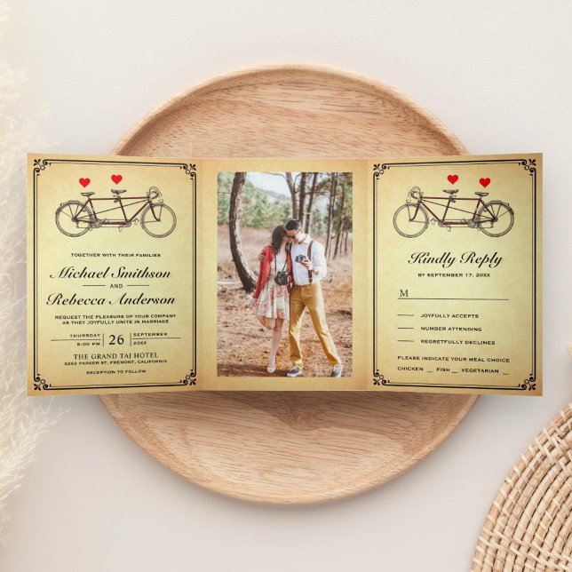 Convite Com Dobra Tripla Casamento de Bicicleta Tandem Fofo Rústico Vintage (Criador carregado)