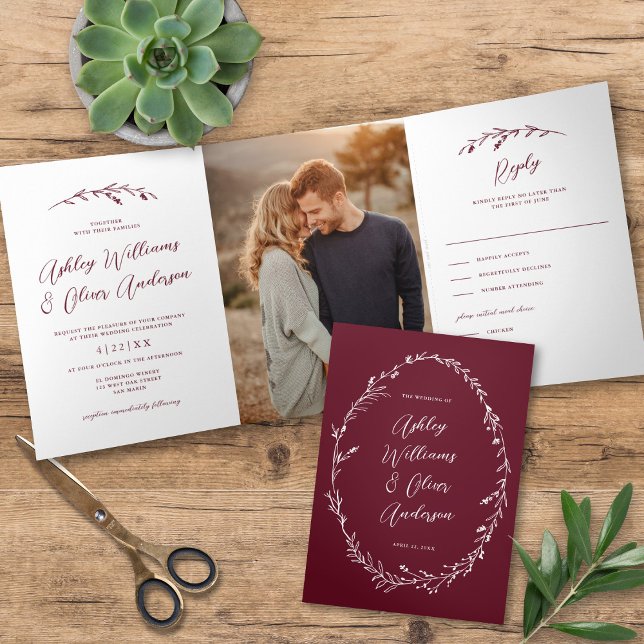 Convite Com Dobra Tripla Casamento de Foto Rustic Burgundy Wildflower Boho (Criador carregado)
