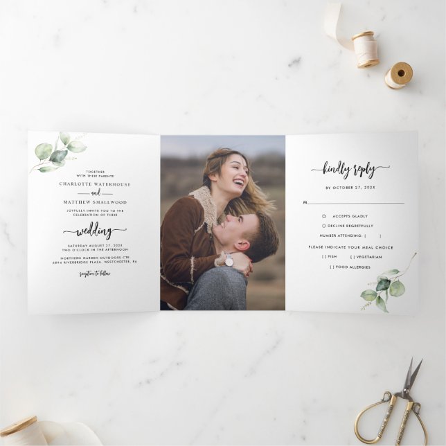 Convite Com Dobra Tripla Casamento de Fotos Eucalyptus Script Greenery (Dentro)