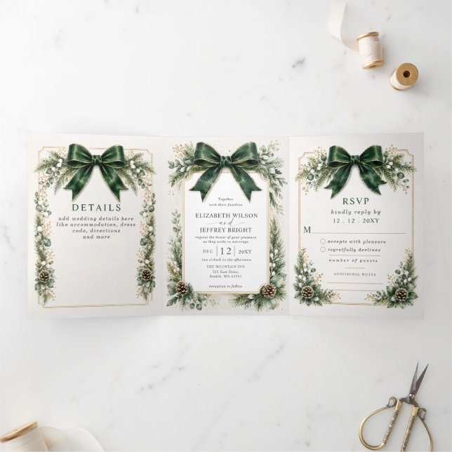 Convite Com Dobra Tripla Casamento de Natal de Inverno Botânico com Laço Ve (Dentro)