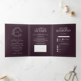Convite Com Dobra Tripla Casamento de Plum Purple Leafy Crest Monograma