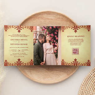 Convite Com Dobra Tripla Casamento Indiano com Código QR Étnico em Damask V