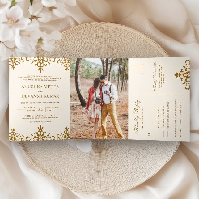 Convite Com Dobra Tripla Casamento Indiano Tradicional em Marrom Damask Ele (Criador carregado)