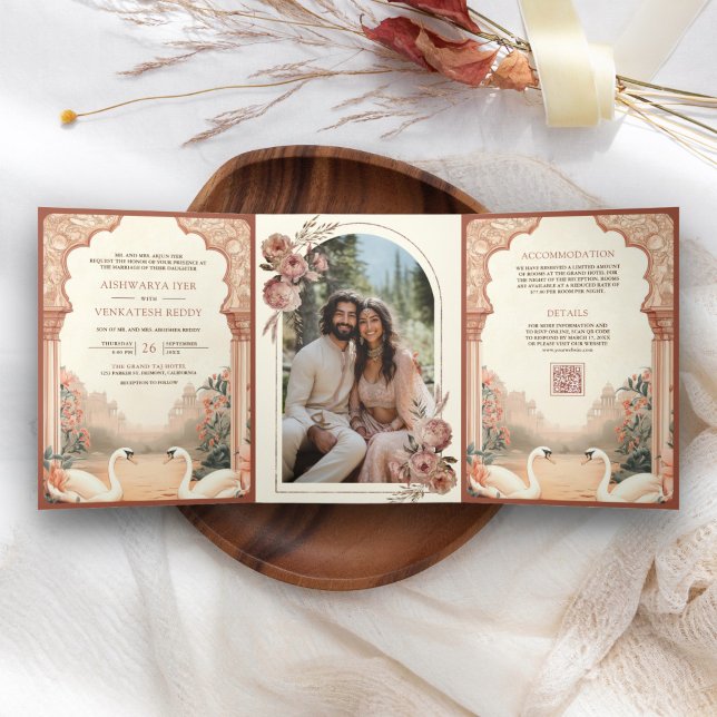 Convite Com Dobra Tripla Casamento Rustic Boho Earthy Floral Indian Swan (Criador carregado)