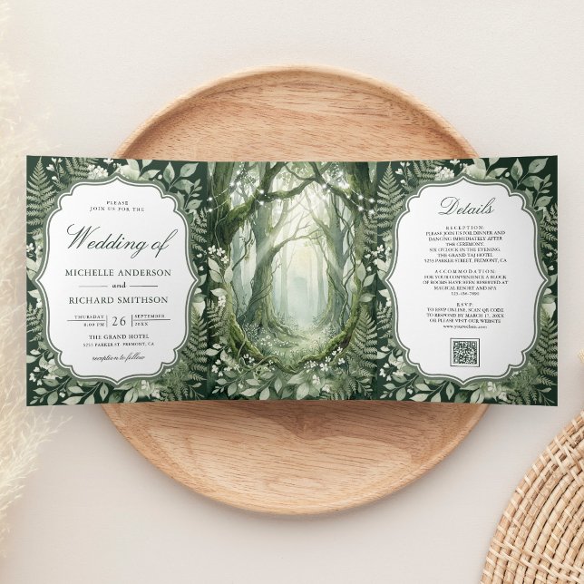 Convite Com Dobra Tripla Código QR de Casamento com Foto de Floresta Encant (Criador carregado)