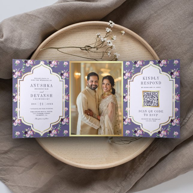 Convite Com Dobra Tripla Código QR de Padrão Floral de Periwinkle para Casa (Criador carregado)