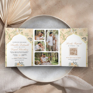 Convite Com Dobra Tripla Código QR Floral de Pêssego Pastel Casamento India