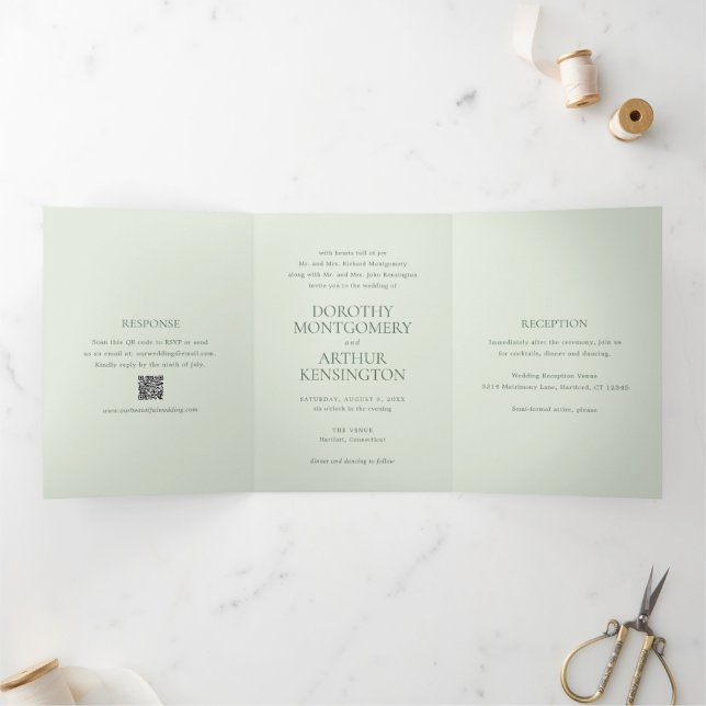 Convite Com Dobra Tripla Código QR Moderno Verde Sage Elegante Casamento (Dentro)