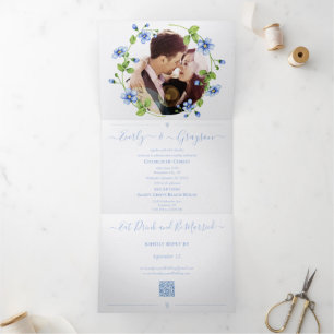 Convite Com Dobra Tripla Coroa Floral de Flor Silvestre Azul Francês Casame