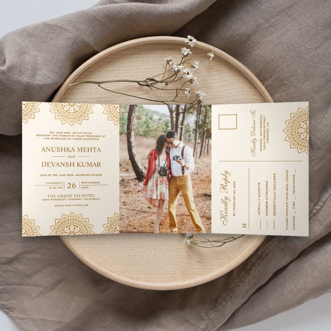 Convite Com Dobra Tripla Elegante Mandala Marrom Casamento Tradicional Indi (Criador carregado)