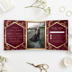 Convite Com Dobra Tripla Fotografia de casamento com redemoinho em dourado