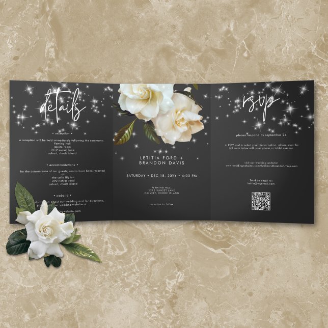 Convite Com Dobra Tripla Gardenias Brancas Modernas em Casamento de Faíscas (Modern White Gardenias on Black Sparkle Wedding Tri-Fold Invitation)