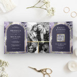 Convite Com Dobra Tripla Heather Purple Floral Arch Código QR Casamento<br><div class="desc">Incêndio aos seus convidados com este elegante convite de casamento que inclui lindas flores e tipografia moderna com o Código QR para RSVP online. Basta adicionar os detalhes do seu evento neste modelo fácil de usar para torná-lo um convite de tipo único.</div>