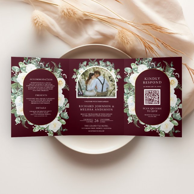 Convite Com Dobra Tripla Ivory Floral Photo Burgundy QR Code Wedding (Criador carregado)