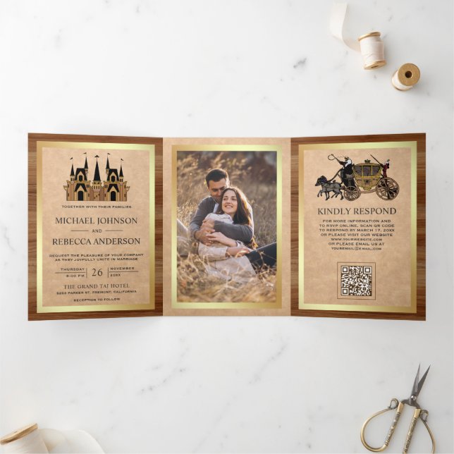 Convite Com Dobra Tripla Kraft Wood Castelo de Contos de Fadas Código QR Ca (Dentro)
