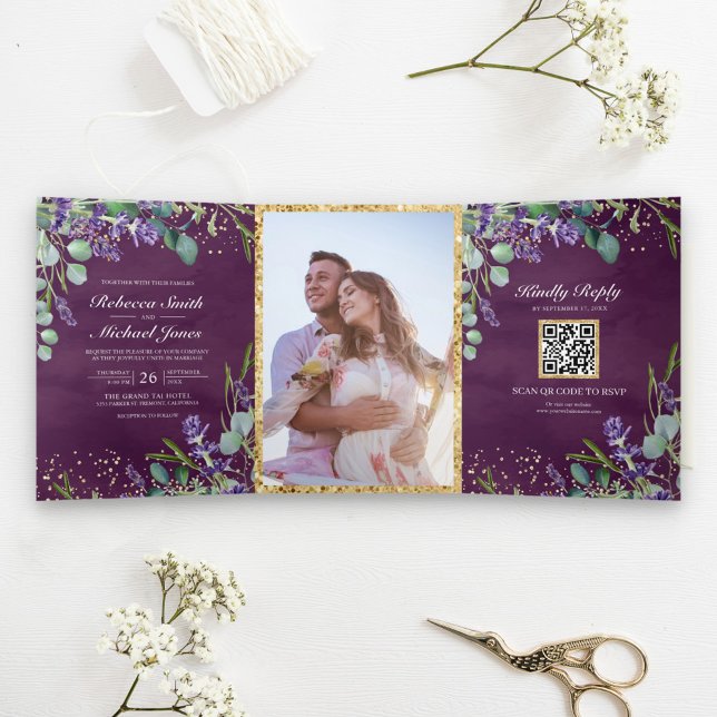 Convite Com Dobra Tripla Lavanda e Eucalipto Código QR Roxo Casamento (Criador carregado)