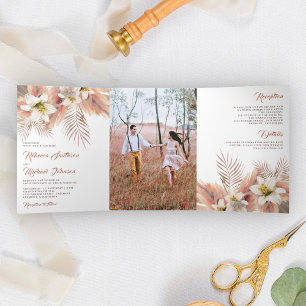 Convite Com Dobra Tripla Lírio Branco Floral Palma Terrosa Pampas Casamento