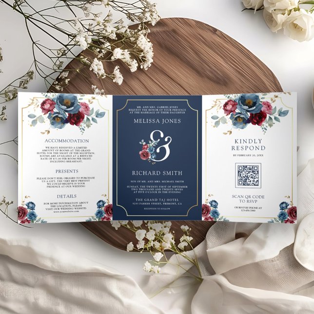 Convite Com Dobra Tripla Marinho Blue e Burgundy Floral Ampersand Wedding (Criador carregado)