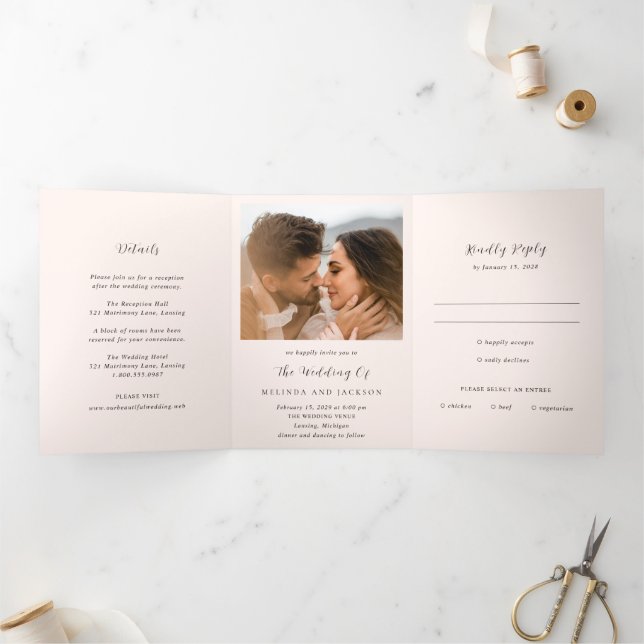 Convite Com Dobra Tripla Modern Earthy Neutral Photo Wedding (Dentro)
