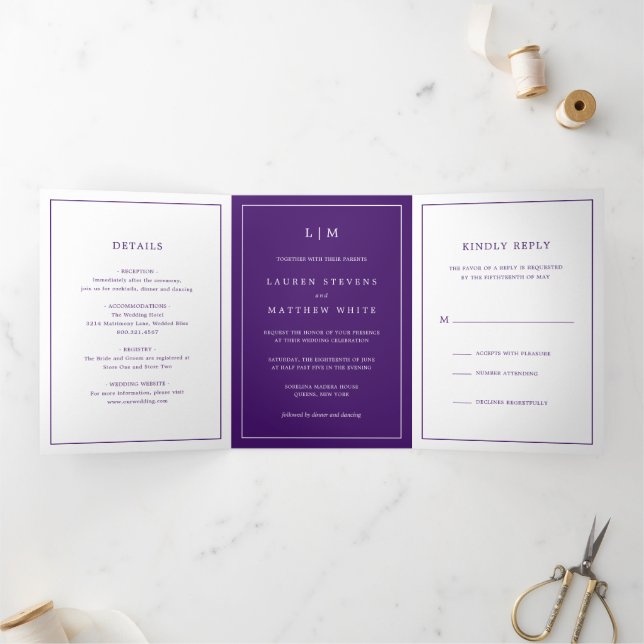 Convite Com Dobra Tripla Monograma Roxo Simples para Casamento Elegante (Dentro)