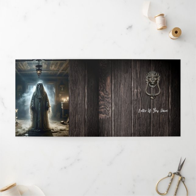 Convite Com Dobra Tripla Não tenha medo da festa de Halloween (Fora)