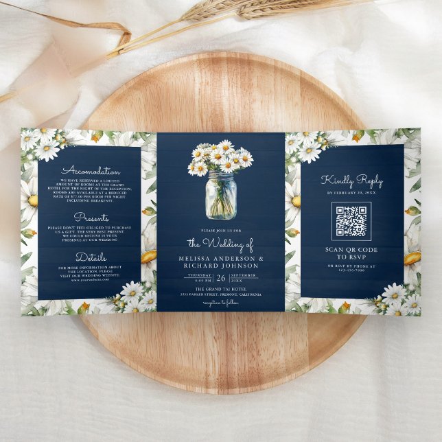 Convite Com Dobra Tripla Navy Blue Wood Daisies Mason Jar QR Code Wedding (Criador carregado)