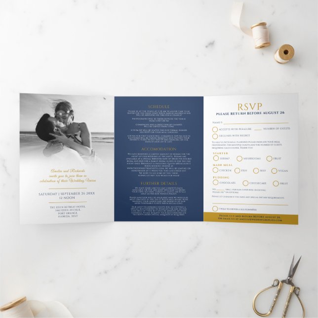 Convite Com Dobra Tripla Opção de casamento RSVP de ouro azul-escuro monogr (Dentro)
