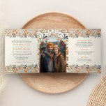 Convite Com Dobra Tripla Orange Floral All in One Anand Karaj Sikh Weding<br><div class="desc">Incline seus convidados com isso tudo em um convite de casamento Sikh apresentando um lindo padrão indiano no exterior e o tradicional dentro de fronteira floral com o Código QR para RSVP ou adicione seu URL de localização local para ajudar seus convidados a localizar seu local de casamento mais rapidamente....</div>