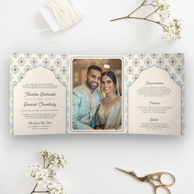Convite Com Dobra Tripla Pastel Blue Cream Ikat All in One Indian Weding (Criador carregado)