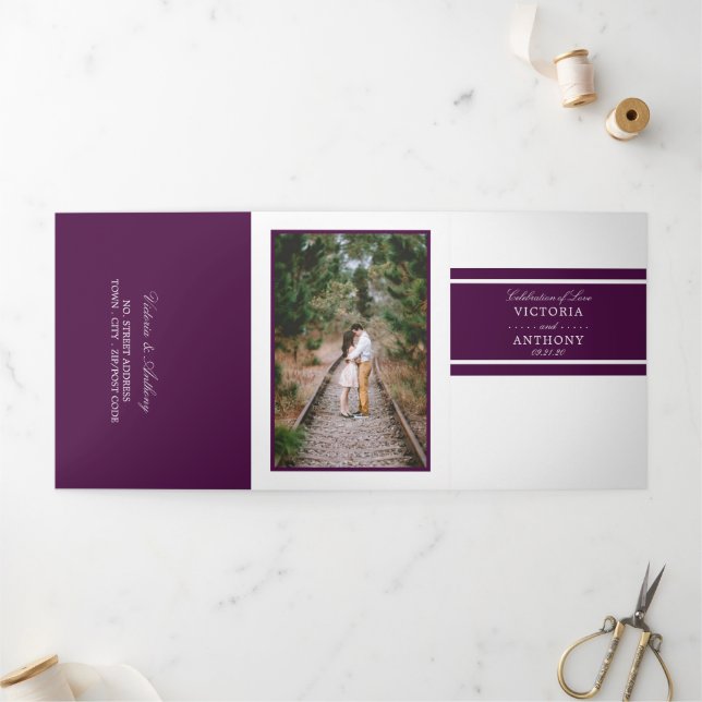 Convite Com Dobra Tripla Plum Purple Modern Wedn Suite (Fora)