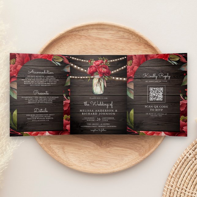 Convite Com Dobra Tripla Red Peony Floral Mason Jar QR Code Wood Casamento (Criador carregado)